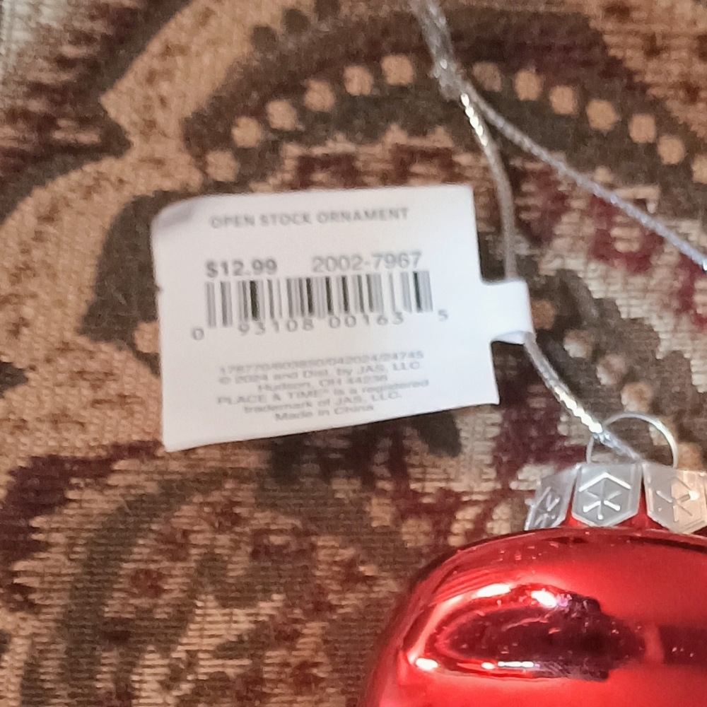 Ketchup Ornament - Picture 6 of 6